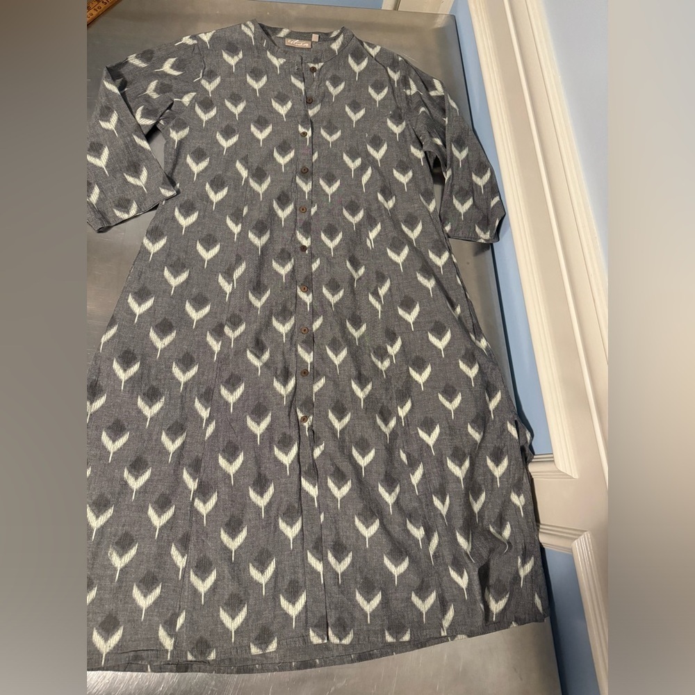 Utsa Grey Ikat Floral A-Line Kurta - Picture 5 of 13